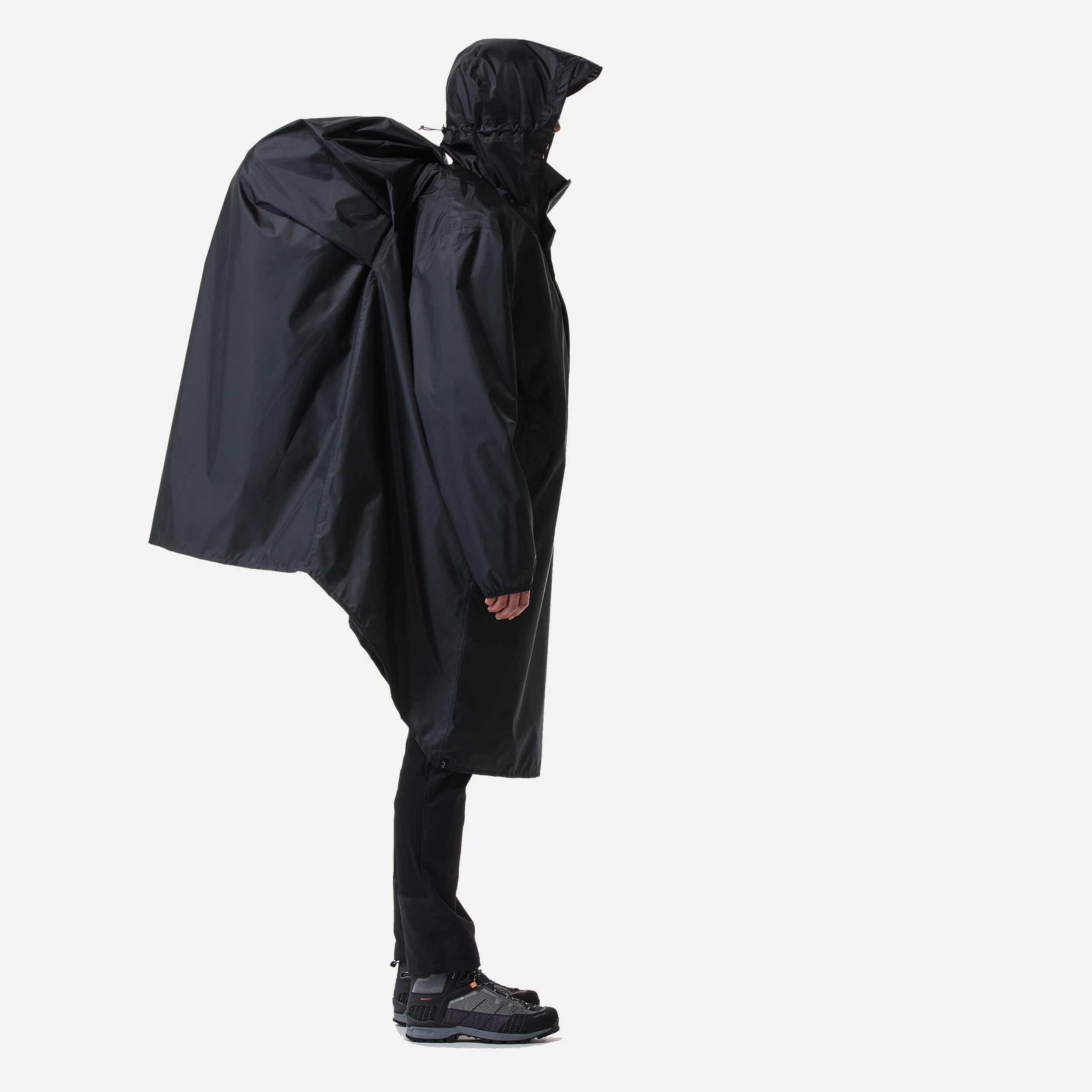 Forclaz Hiking Rain Poncho 60 L - MT 500 Black - Image 2