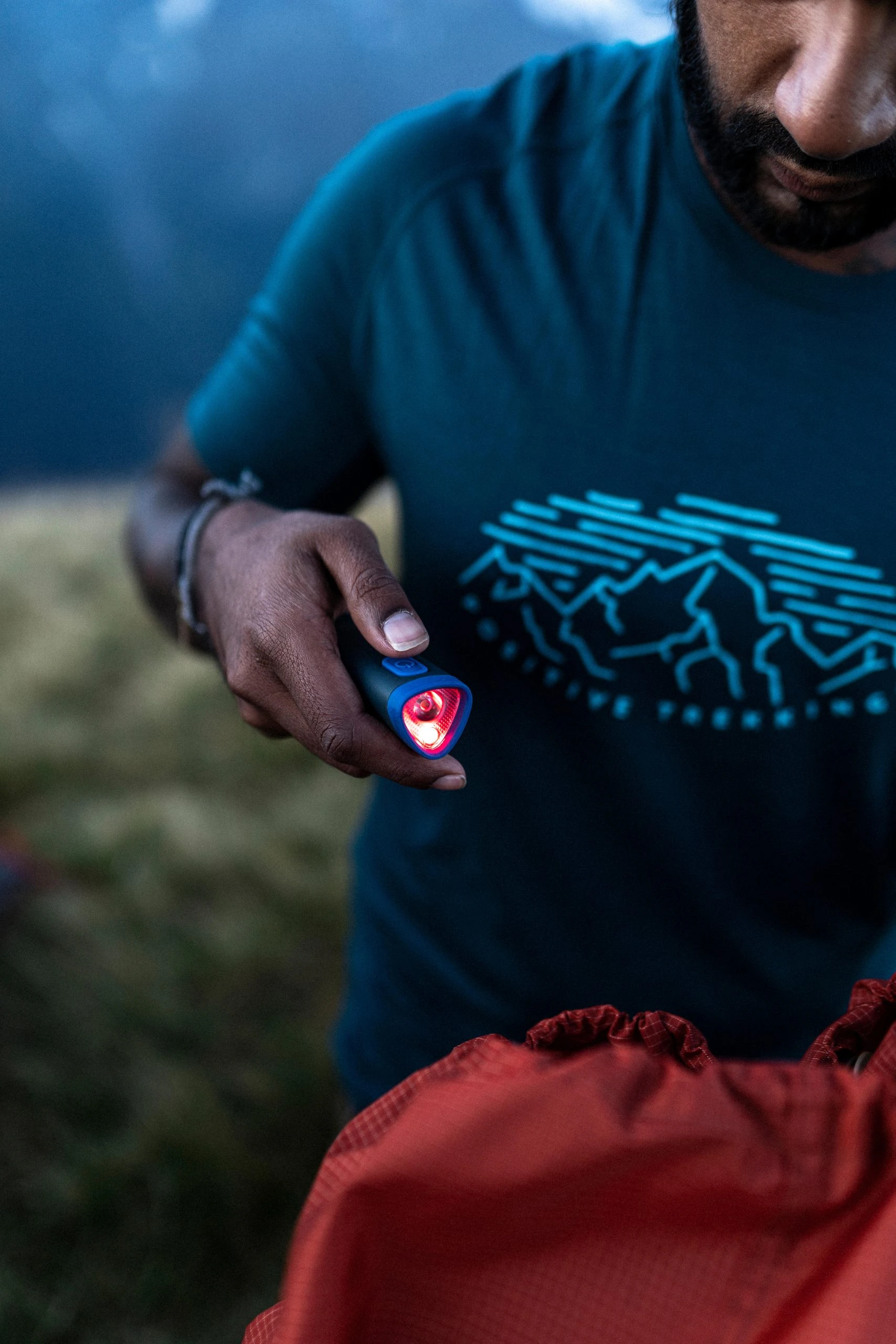 Forclaz TL 100 Hiking Battery-powered Flashlight 100 Lm - Image 10